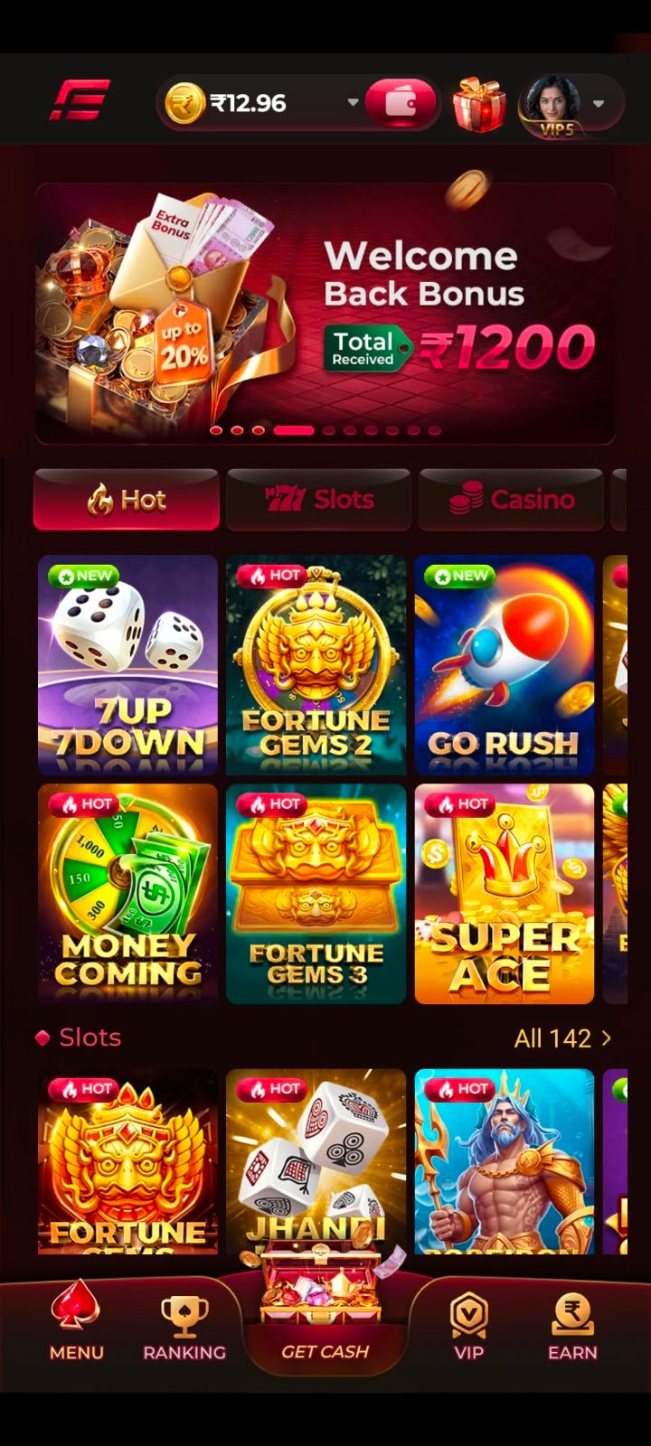IE777 lobby with Hot, Slots and Casino sections and a grid of short games